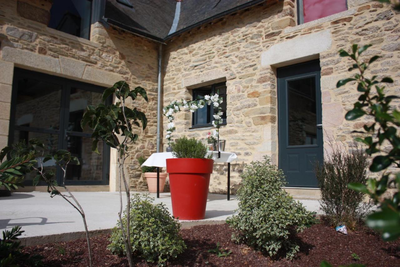 Domaine De La Prevostais Acomodação com café da manhã Pleucadeuc Exterior foto